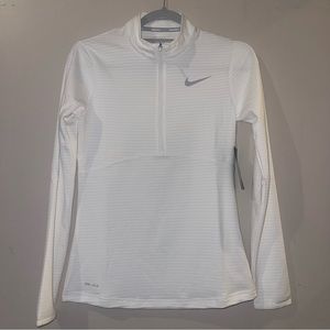 NIKE Drifit Golf Half Zip